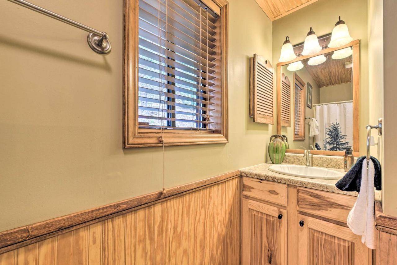 Best Location - Maggie Valley Cabin With Hot Tub! Экстерьер фото